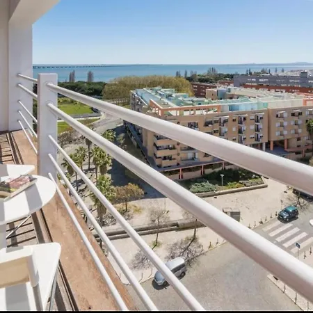 Konukevi Passeio Levante Lisboa